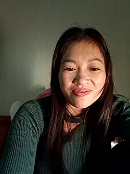 Snapshot of -Paige- chatting on 11, 1, 2026 -Paige- online show from 11, 1, 2026