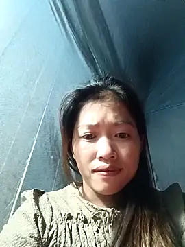 -Paige- online show from 12, 11, 2025