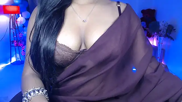Snapshot of Rashiii_ chatting on 2, 6, 2026 Rashiii online show from 2, 6, 2026