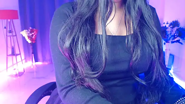 Snapshot of Rashiii_ chatting on 5, 2, 2026 Rashiii online show from 5, 2, 2026