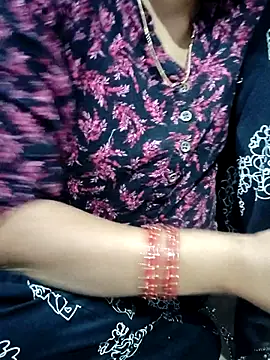 Hot-ranisa online show from 17, 11, 2025