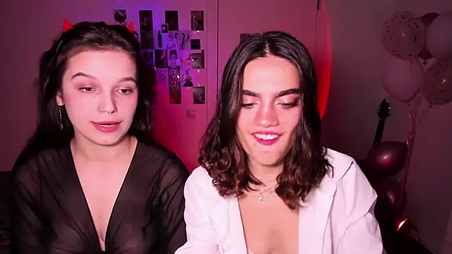 nightfloatt online show from 2, 11, 2025