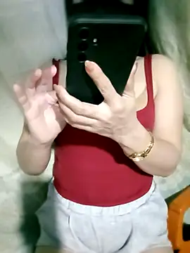 LalayCii online show from 9, 11, 2025