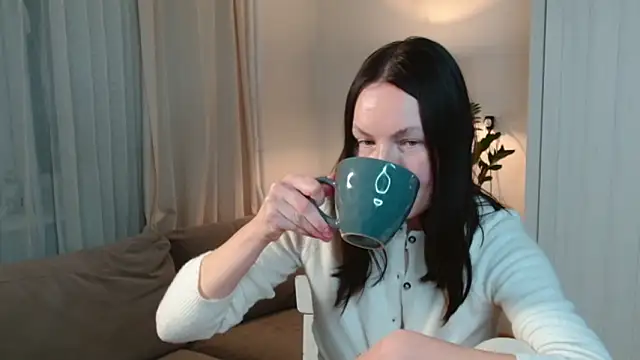 LittleNicolee online show from 6, 2, 2026