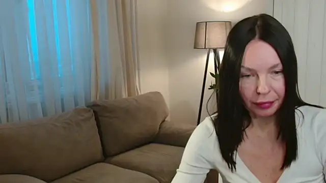 LittleNicolee online show from 8, 1, 2026