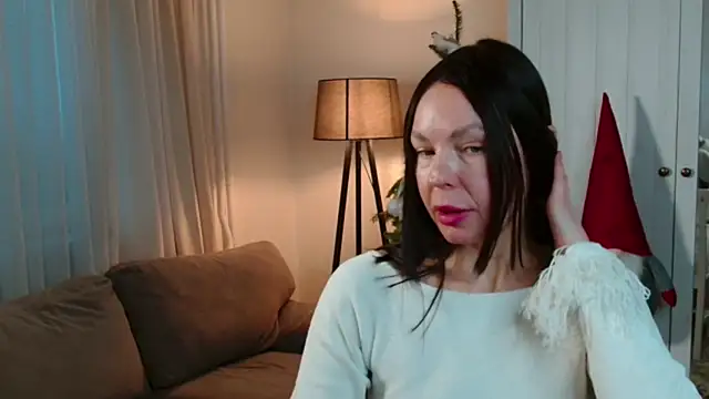 LittleNicolee online show from 21, 12, 2025