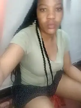 Snapshot of CaramelBoootie chatting on 27, 11, 2025 CaramelBoootie online show from 27, 11, 2025