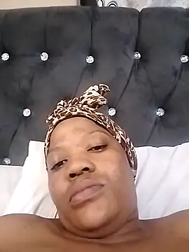 CaramelBoootie online show from 18, 3, 2026