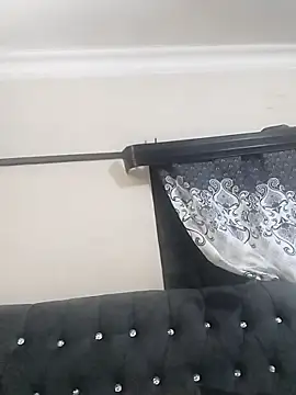 Snapshot of CaramelBoootie chatting on 12, 11, 2025 CaramelBoootie online show from 12, 11, 2025