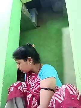 Karishma cute online show from 14, 1, 2026