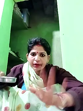 Karishma cute online show from 3, 12, 2025