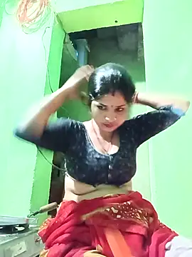 Karishma cute online show from 22, 11, 2025