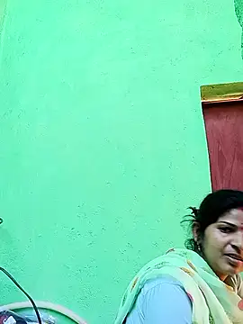 Karishma cute online show from 29, 11, 2025