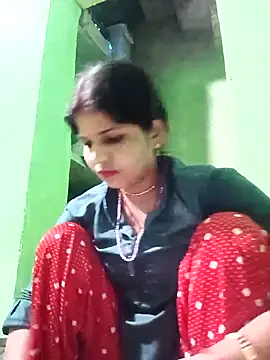 Karishma cute online show from 8, 11, 2025