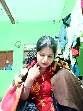 Karishma cute online show from 12, 11, 2025