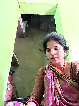 Karishma cute online show from 16, 10, 2025