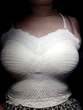 YiyinLy online show from 15, 3, 2026