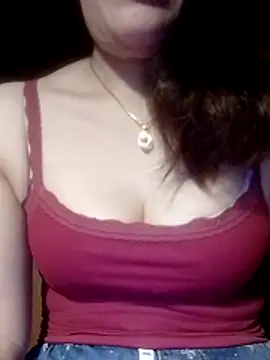 YiyinLy online show from 28, 3, 2026