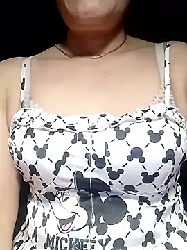YiyinLy online show from 26, 5, 2026