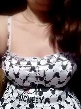 YiyinLy online show from 3, 4, 2026