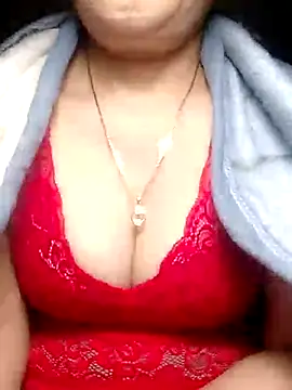 YiyinLy online show from 11, 3, 2026