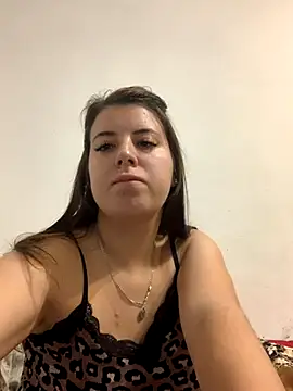 MiraCastellon online show from 3, 11, 2025