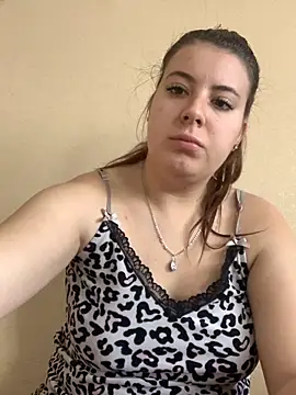 MiraCastellon online show from 17, 11, 2025