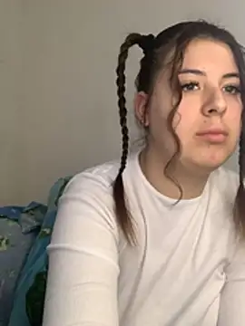 MiraCastellon online show from 15, 1, 2026