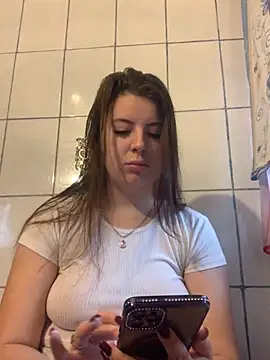 MiraCastellon online show from 28, 11, 2025