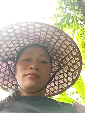 siusiu-00 online show from 15, 10, 2025