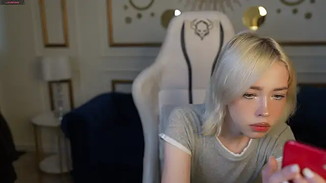 Jessica start online show from 28, 11, 2025