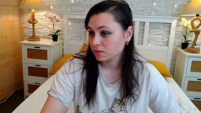 Soft Lilly online show from 28, 11, 2025