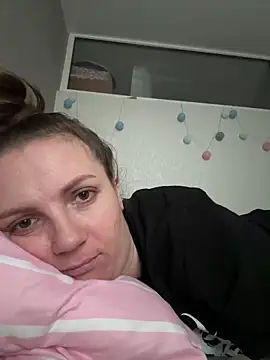 Amy  Leee  online show from 16, 2, 2026