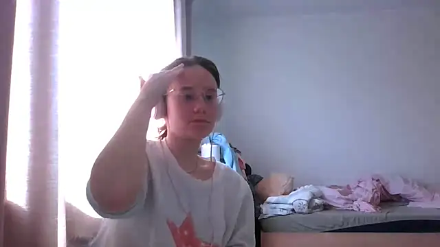 LuckySLove online show from 6, 6, 2026