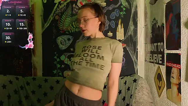 ReincarnatedAngel online show from 29, 11, 2025