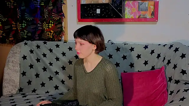 ReincarnatedAngel online show from 20, 10, 2025