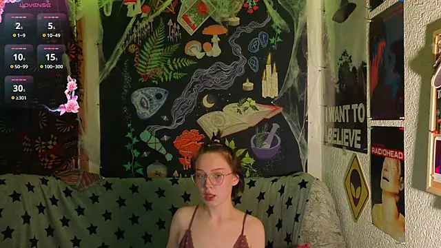 ReincarnatedAngel online show from 27, 11, 2025