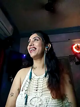 Darling Annie online show from 2, 12, 2025