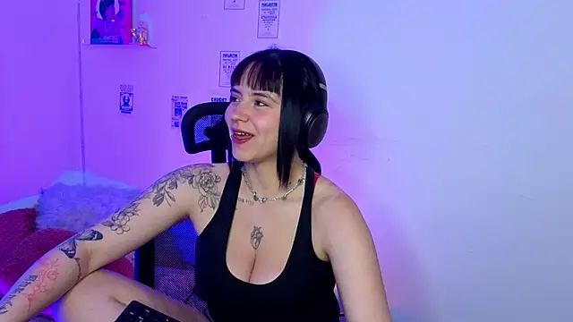 Emily Lindey online show from 9, 4, 2026