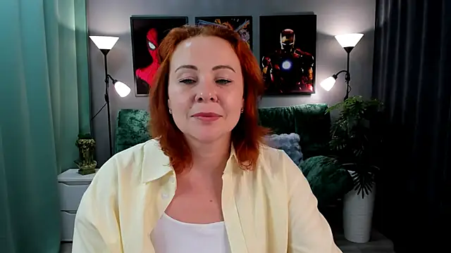 Snapshot of NataliKaminski chatting on 17, 11, 2025 NataliKaminski online show from 17, 11, 2025