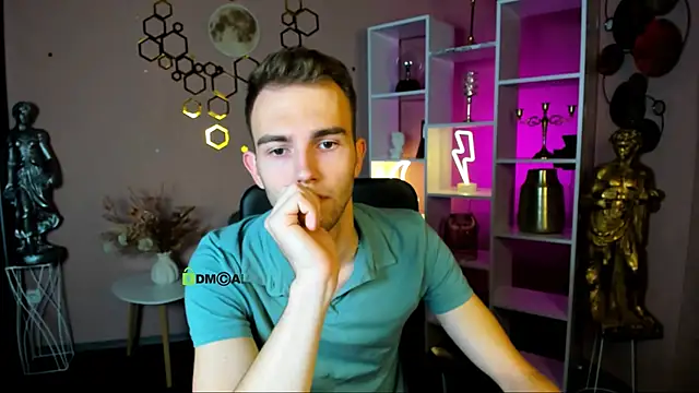 Snapshot of astren_villo chatting on 20, 12, 2025 astren villo online show from 20, 12, 2025