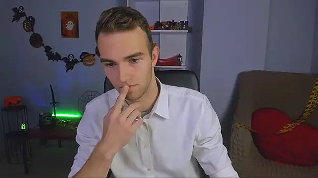 astren villo online show from 28, 10, 2025