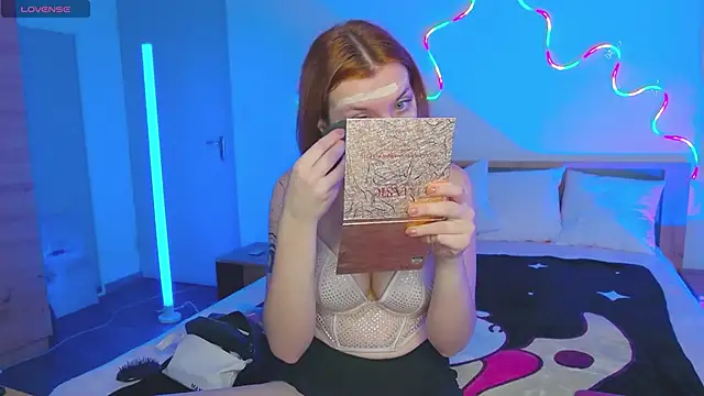 MeganNewCat online show from 4, 12, 2025