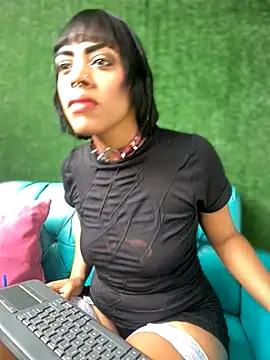 NovaFoxx online show from 24, 10, 2025