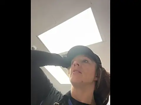 queenkelly1234 online show from 15, 12, 2025