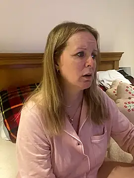 madamlillyrose online show from 14, 1, 2026