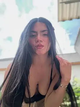 PamelaJonsom  online show from 11, 2, 2026