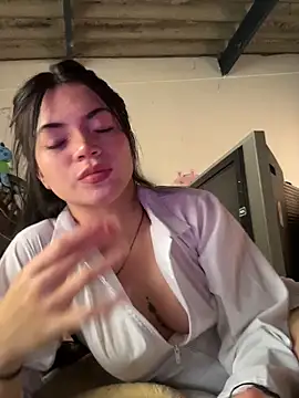 PamelaJonsom  online show from 16, 2, 2026