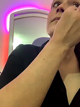 La-Gatiita-trans online show from 2, 12, 2025