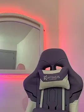 La-Gatiita-trans online show from 18, 11, 2025